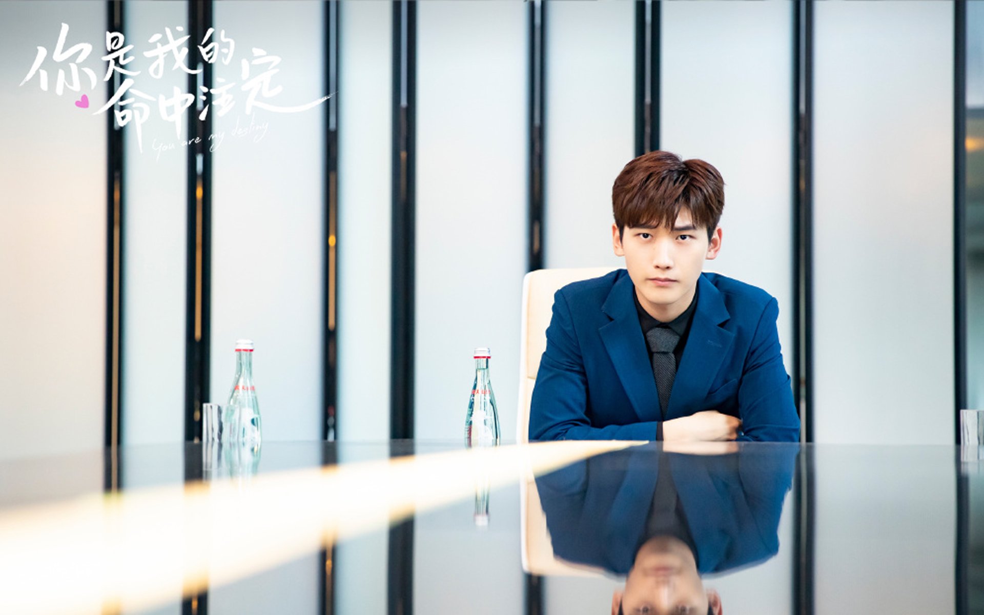 银剑出鞘，拉塞尔最后一圈的逆袭与阿斯顿马丁的王朝序章