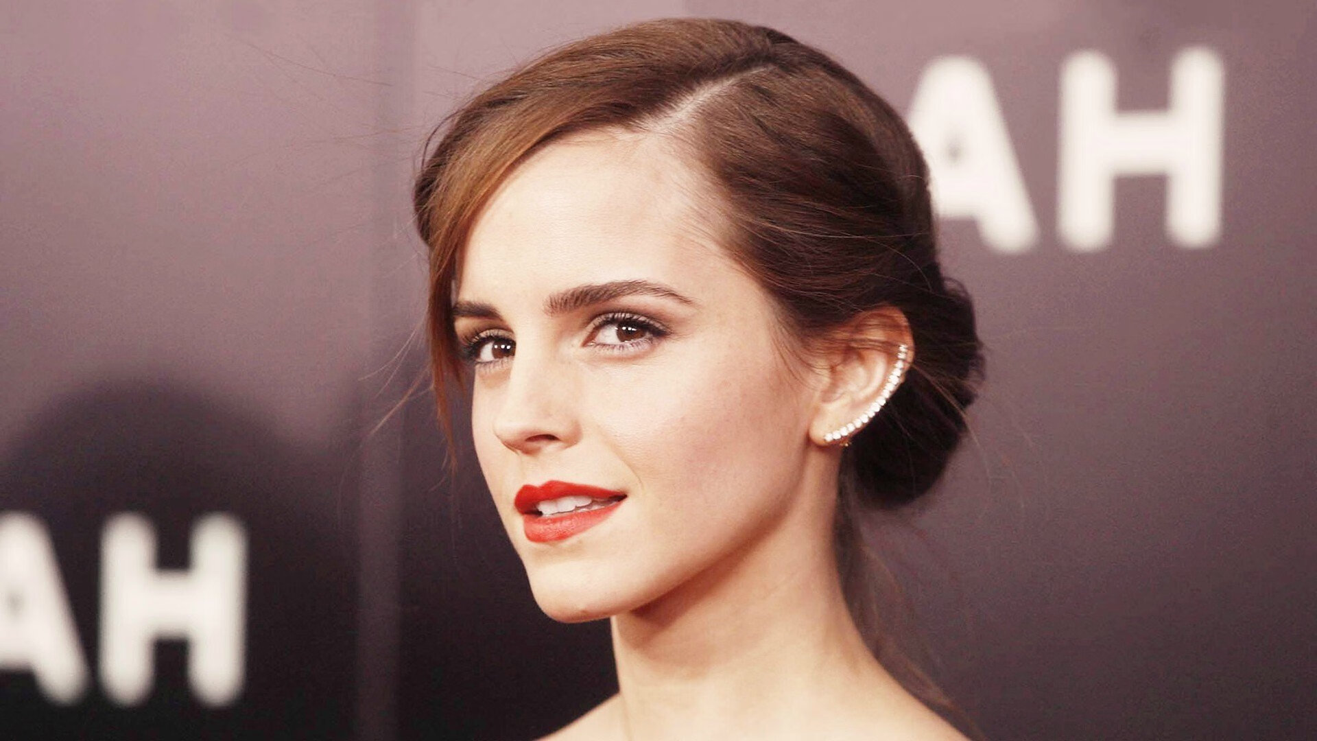 唯一性的交响,当佛罗伦萨终结芬兰,奥斯梅恩在NBA总决赛的跨界接管