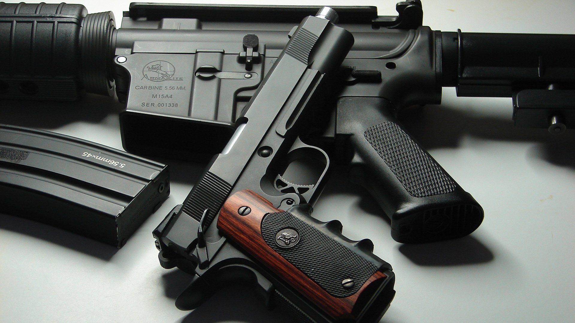 爱游戏在线-当翡翠绿遇上虎纹黄，一场幻境对决中的布克四十二秒神迹