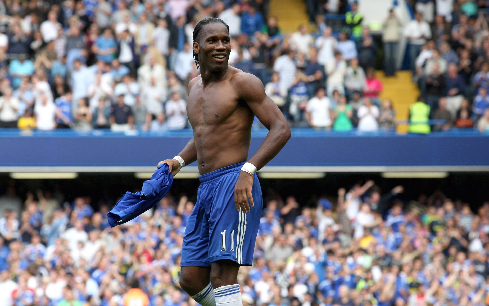 从终场绝杀到世界之巅，那个击败深圳队的少年，在2026年接管了世界杯