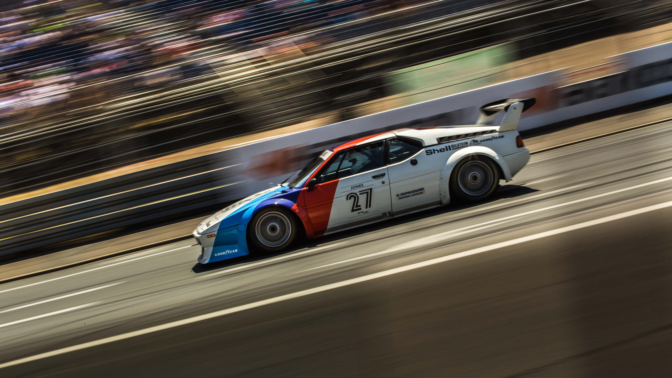 引擎与篮筐的碰撞，F1街道赛焦点战与76人淘汰爵士的同日激情