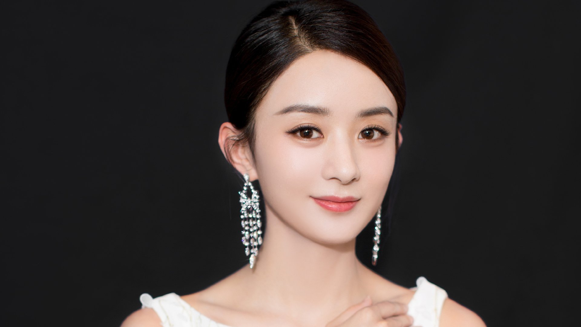 爱游戏大厅-门将之夜，一人定乾坤，奥纳纳的窒息失误让意甲焦点战提前失去悬念